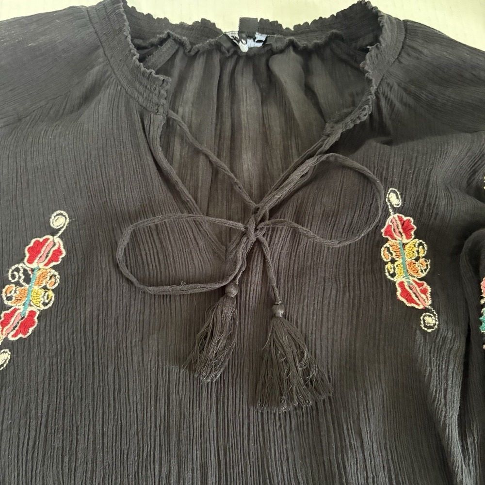 Tolani XL Black 100% Cotton Embroidered Boho Tunic Peasant Blouse Floral Top - Picture 8 of 16